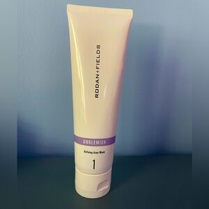 Rodan and fields unblemish refining acne wash